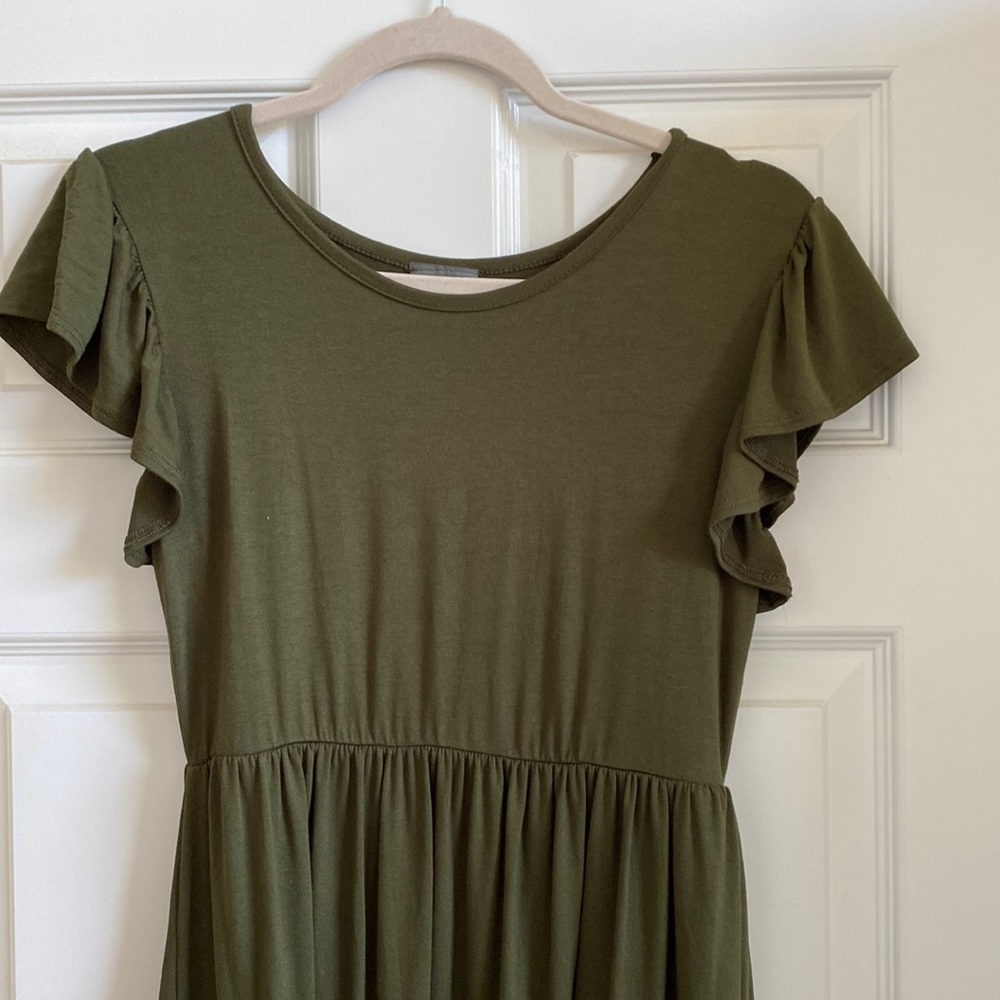 Women’s Ruffled Sleevless Olivia Rae T-Shirt Dress